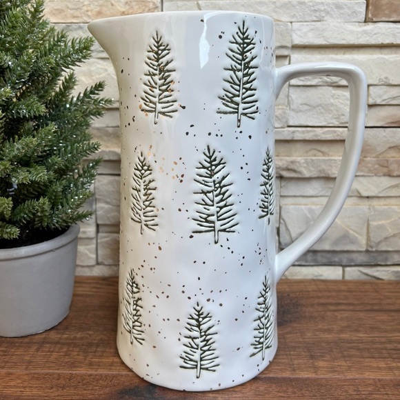 🆕 Christmas 🌲 Trees Ceramic Pitcher! - Picture 4 of 5